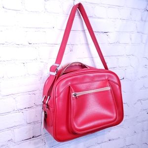 👜 Vintage American Tourister Bag in Red